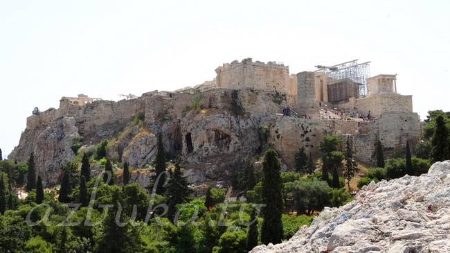 Акрополь: Пропилеи и храм Ники Аптерос