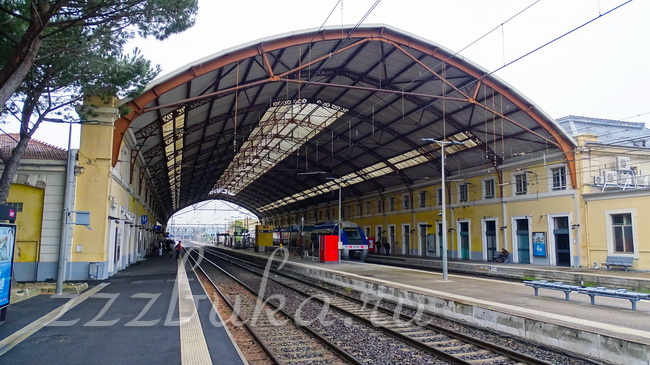 Железнодорожный вокзал Авиньона