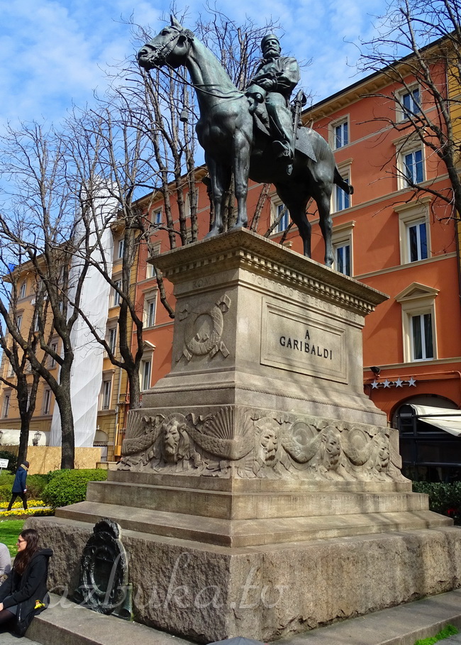 Статуя Джузеппе Гарибальди