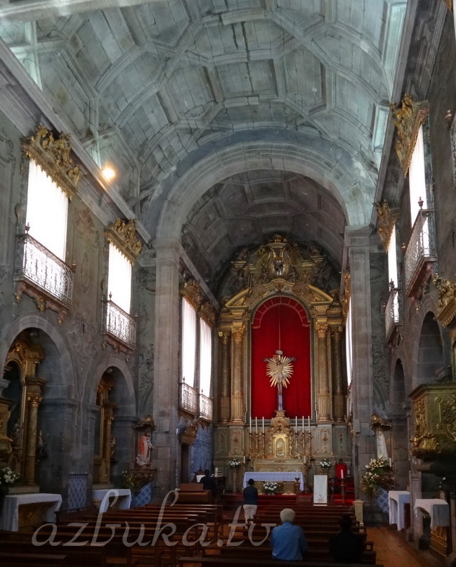 В Igreja da Terceira Ordem Regular de São Francisco