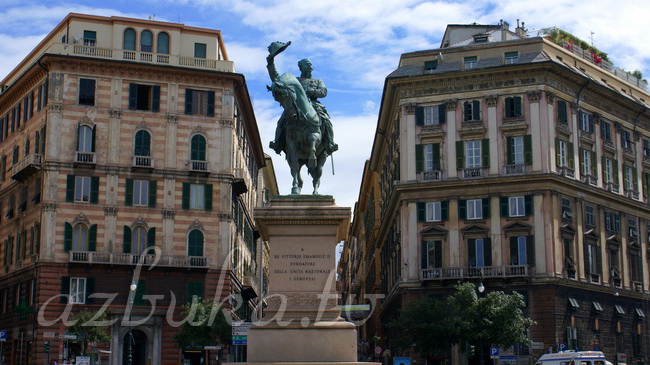 Пьяцца Корветто и памятник Витторио Эммануэле II