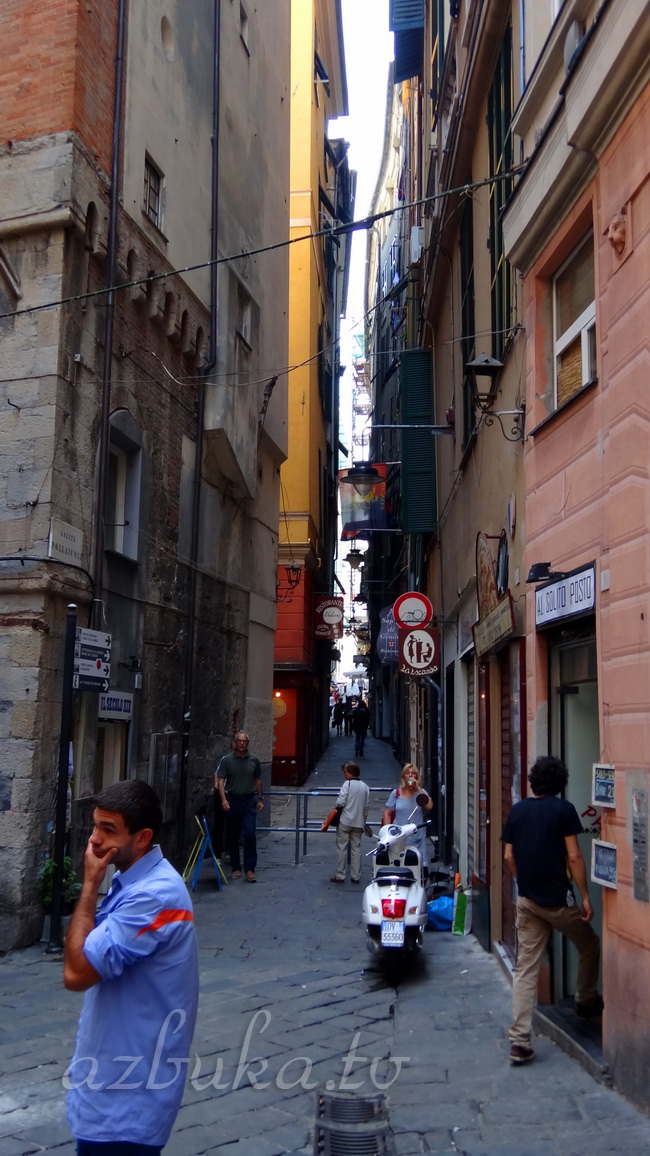 Улочки исторического центра Генуи