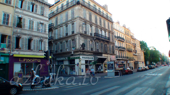 На улицах Марселя