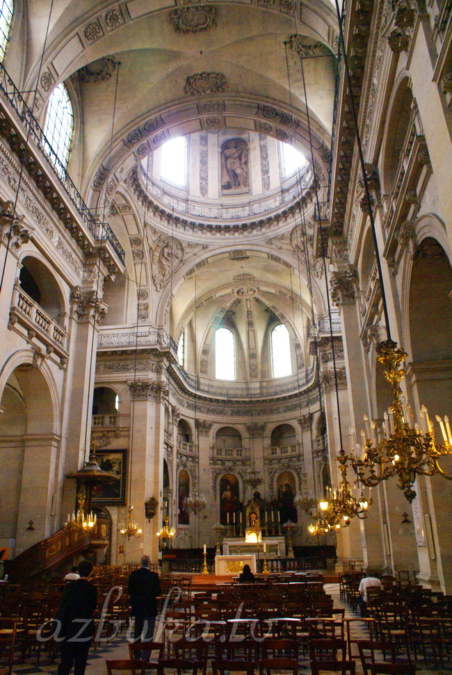 В церкви Сен-Поль-Сен-Луи