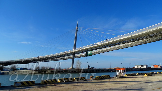 Морской мост