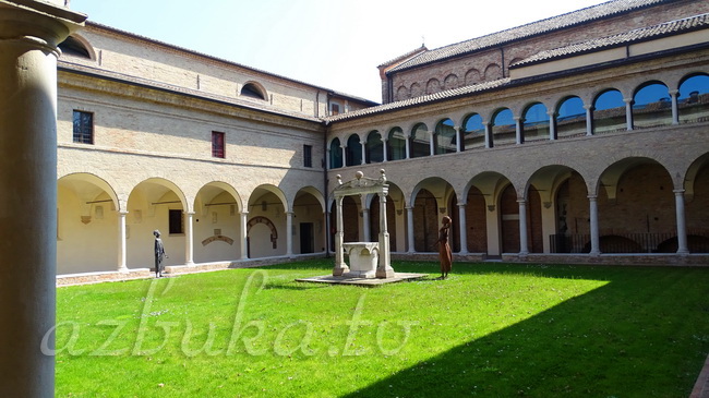 В музее Данте (францисканский монастырь)