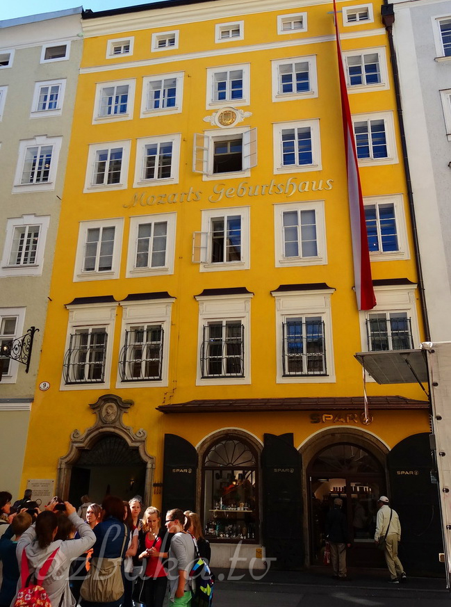 Дом, где родился Моцарт (Mozarts Geburtshaus)