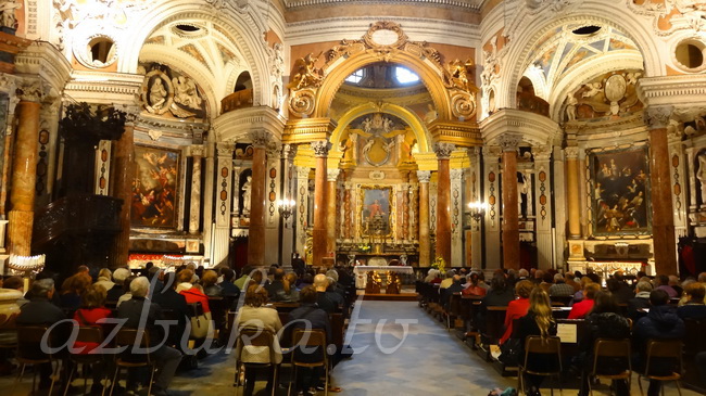 В церкви Сан-Лоренцо