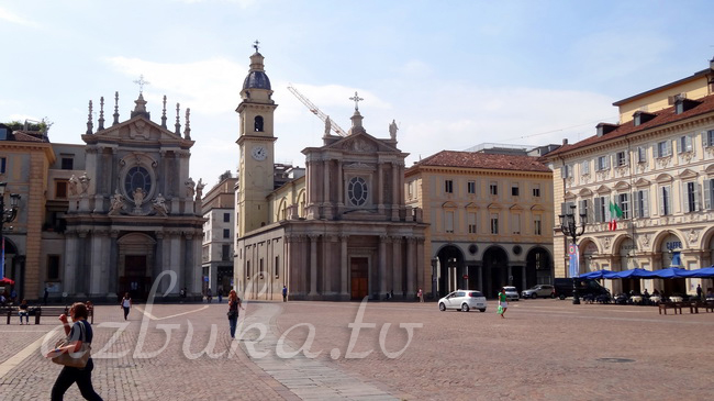 Площадь Сан-Карло, церкви Святой Кристины (слева) и Святого Карла (справа)
