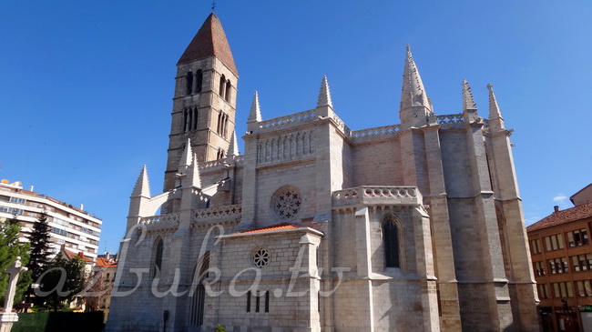 Церковь Санта-Мария-ла-Антигуа