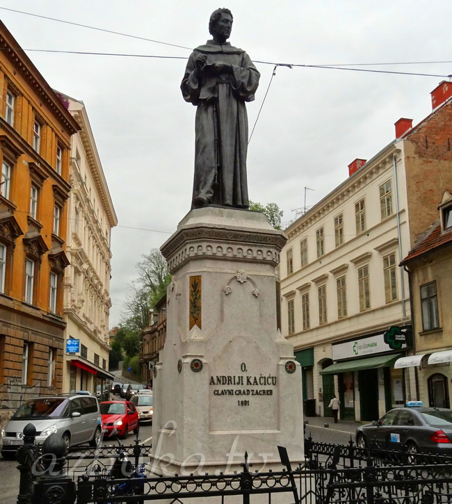 Памятник Андрию Качичу-Миошичу