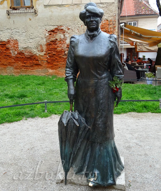 Скульптура Марии Юрич