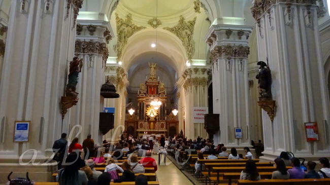 В церкви Нуэстра-Сеньора-дель Портильо